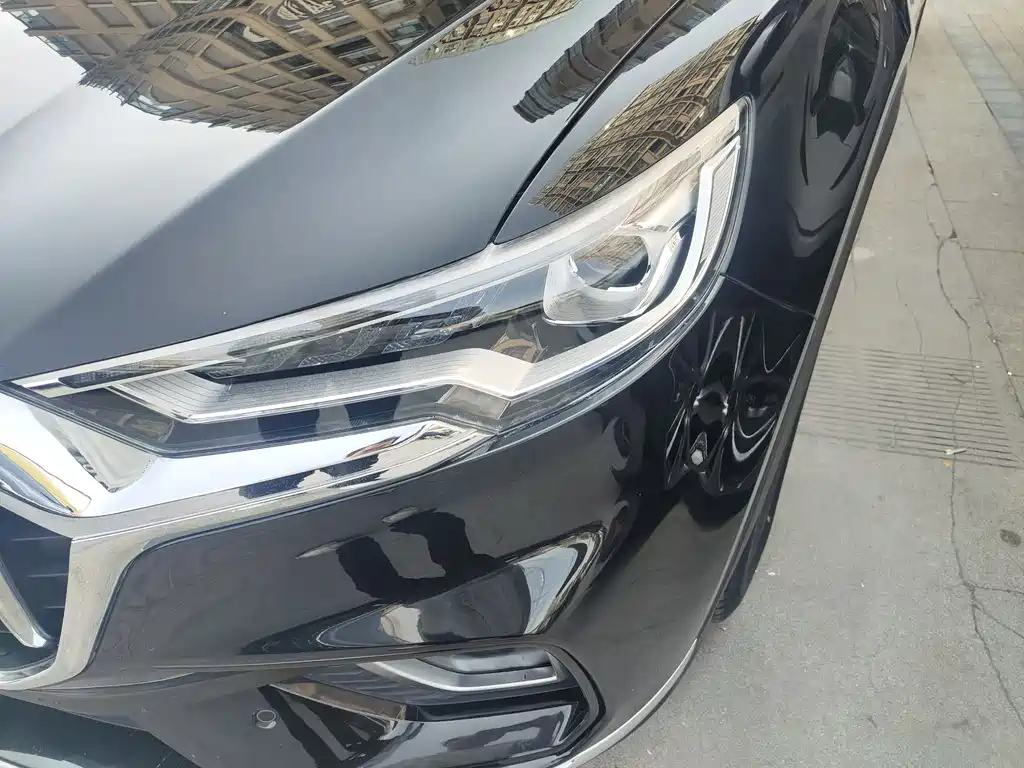 HONGQI HS5 2020