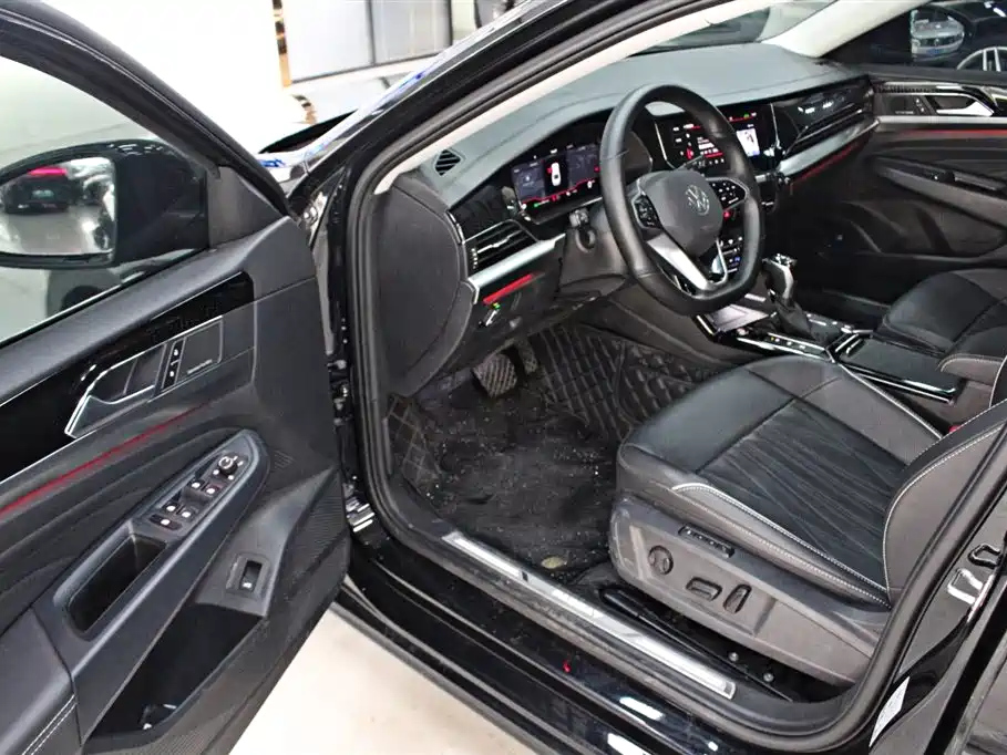 VOLKSWAGEN PASSAT 2022