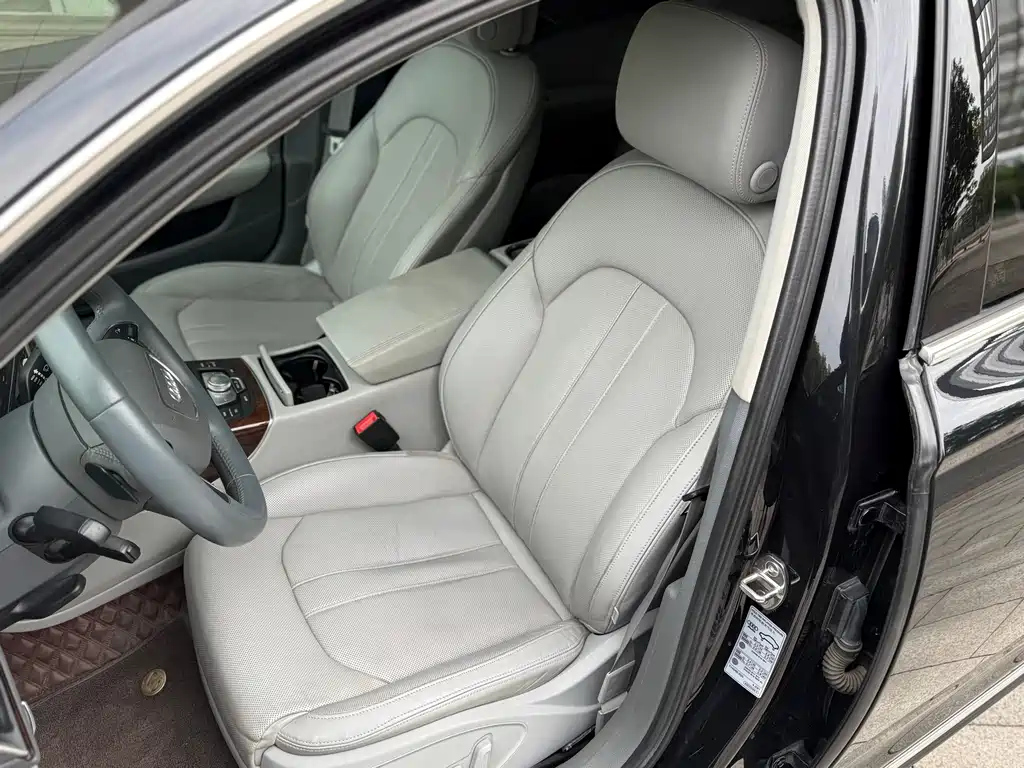 AUDI A6L 2014