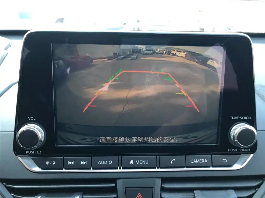 NISSAN TEANA 2020
