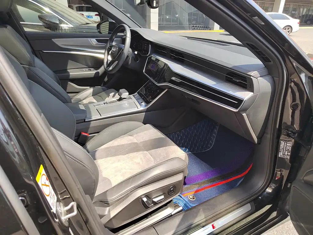 AUDI A6L 2023