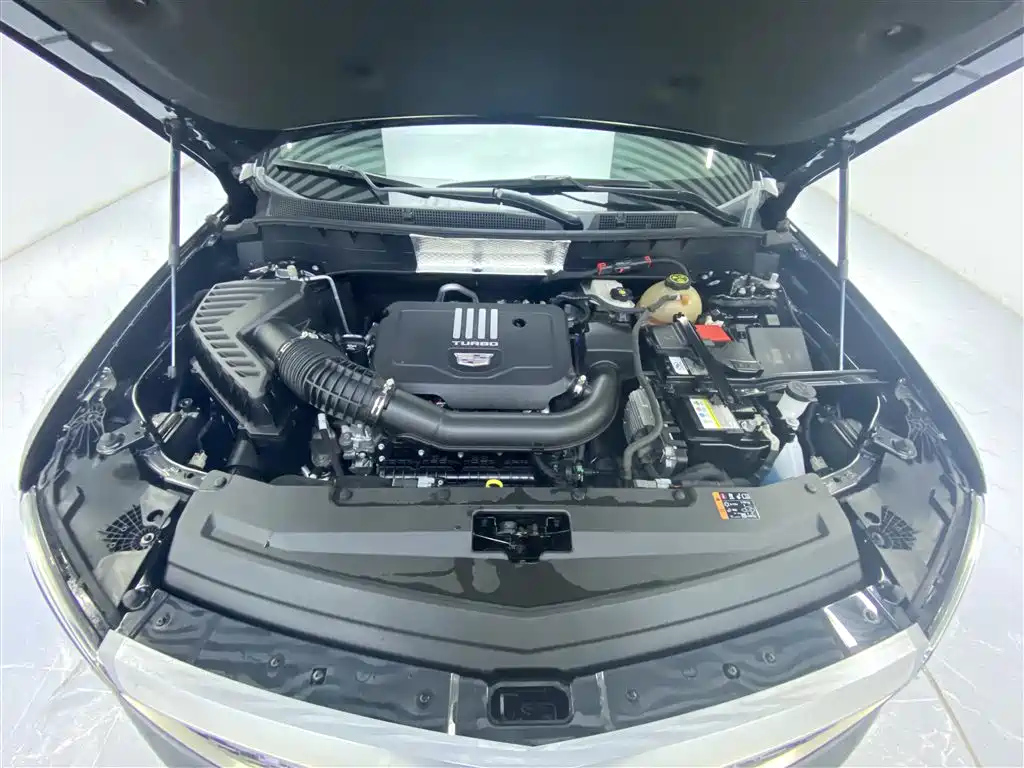 CADILLAC XT6 2021
