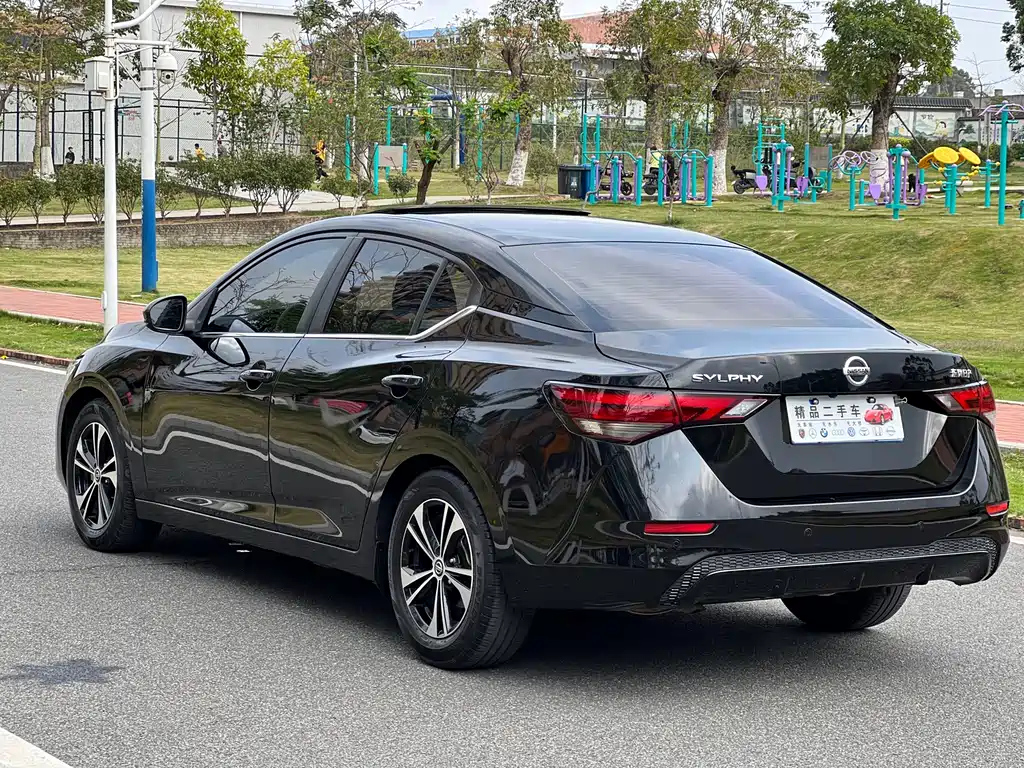 NISSAN SYLPHY 2021