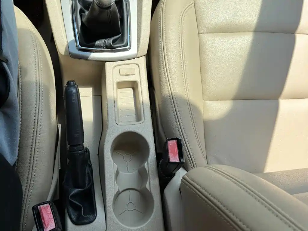 FORD FOCUS 2013