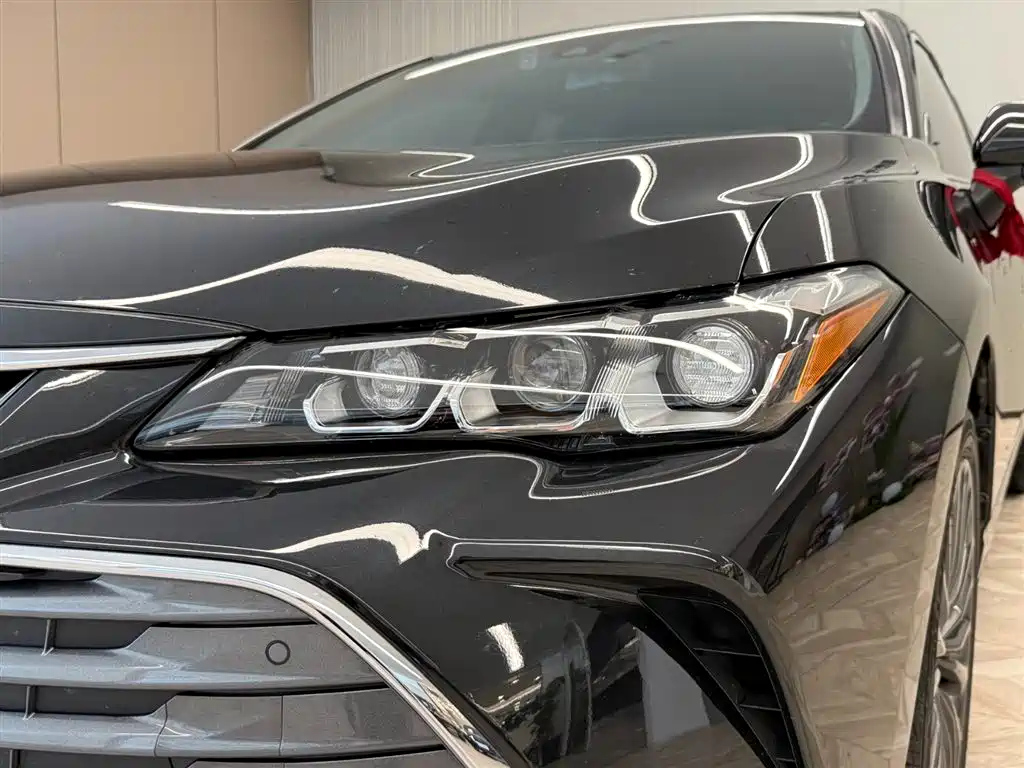 TOYOTA AVALON 2019