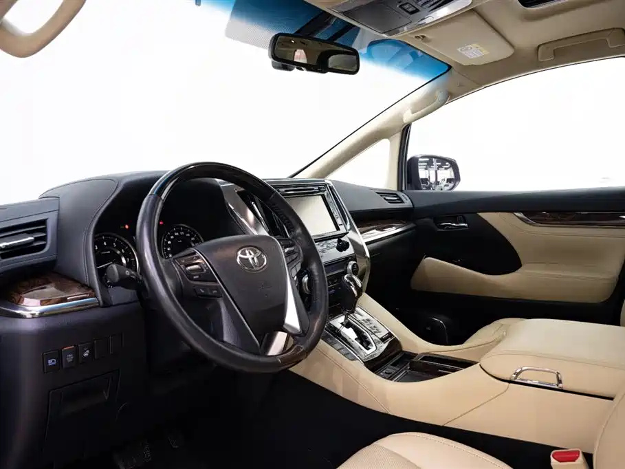 TOYOTA ALPHARD 2019