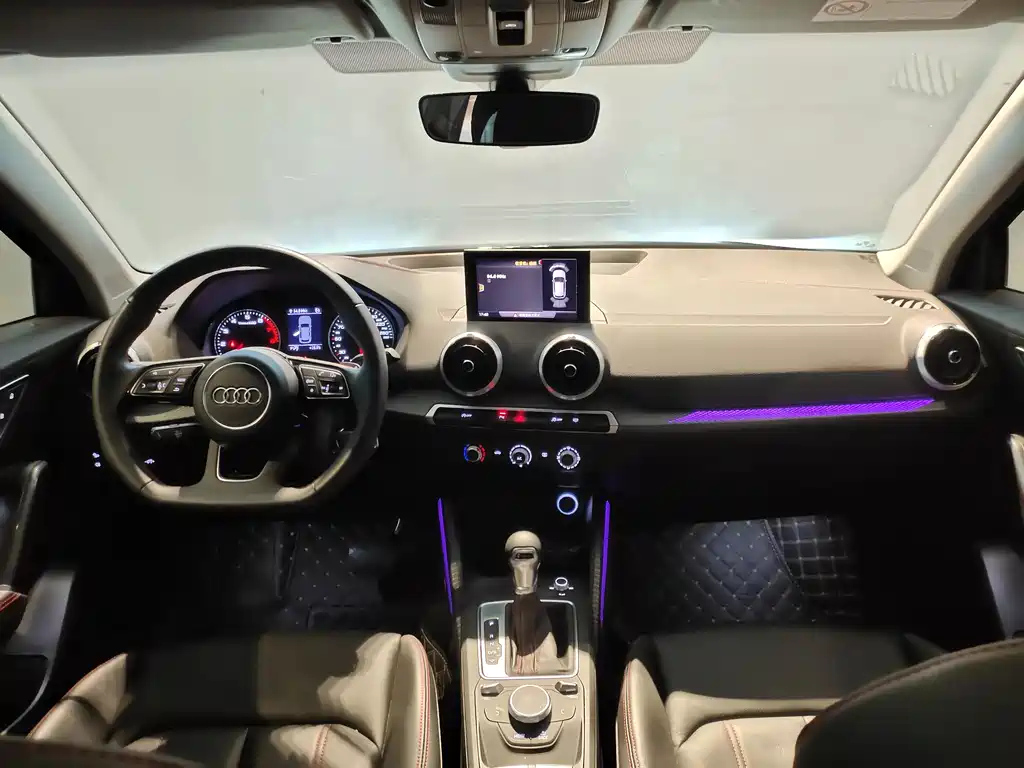 AUDI Q2L 2023