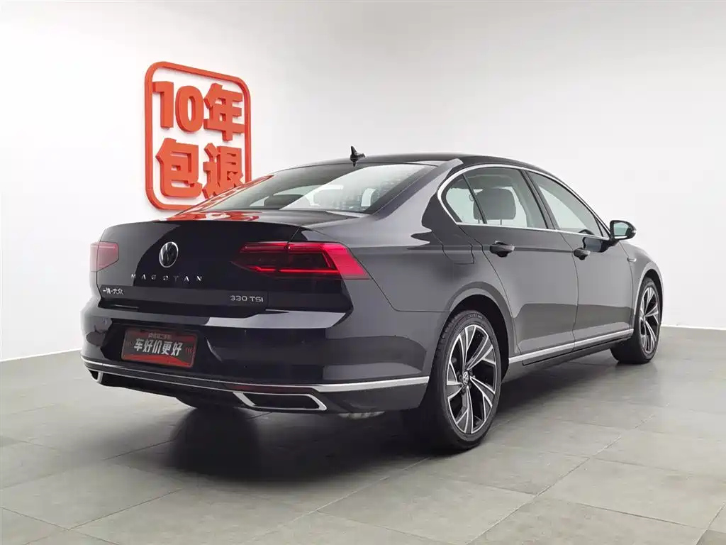 VOLKSWAGEN MAGOTAN 2022