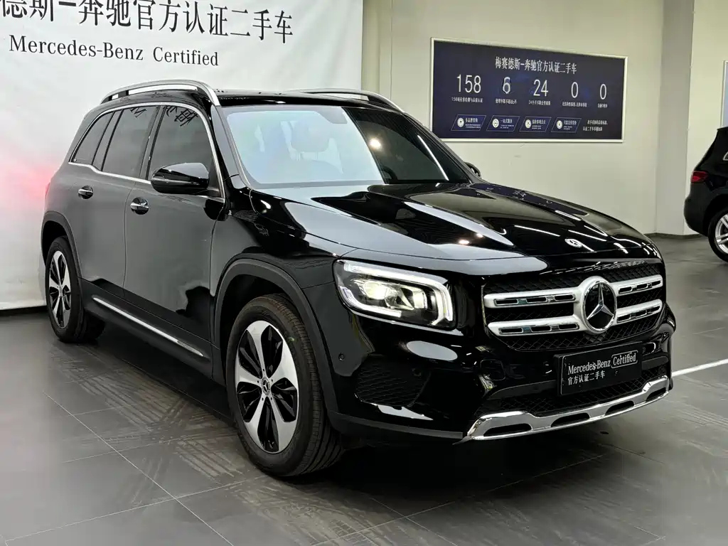 MERCEDES BENZ GLB 2023