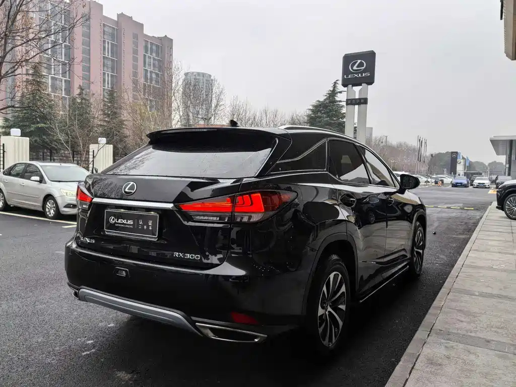 LEXUS RX 2021