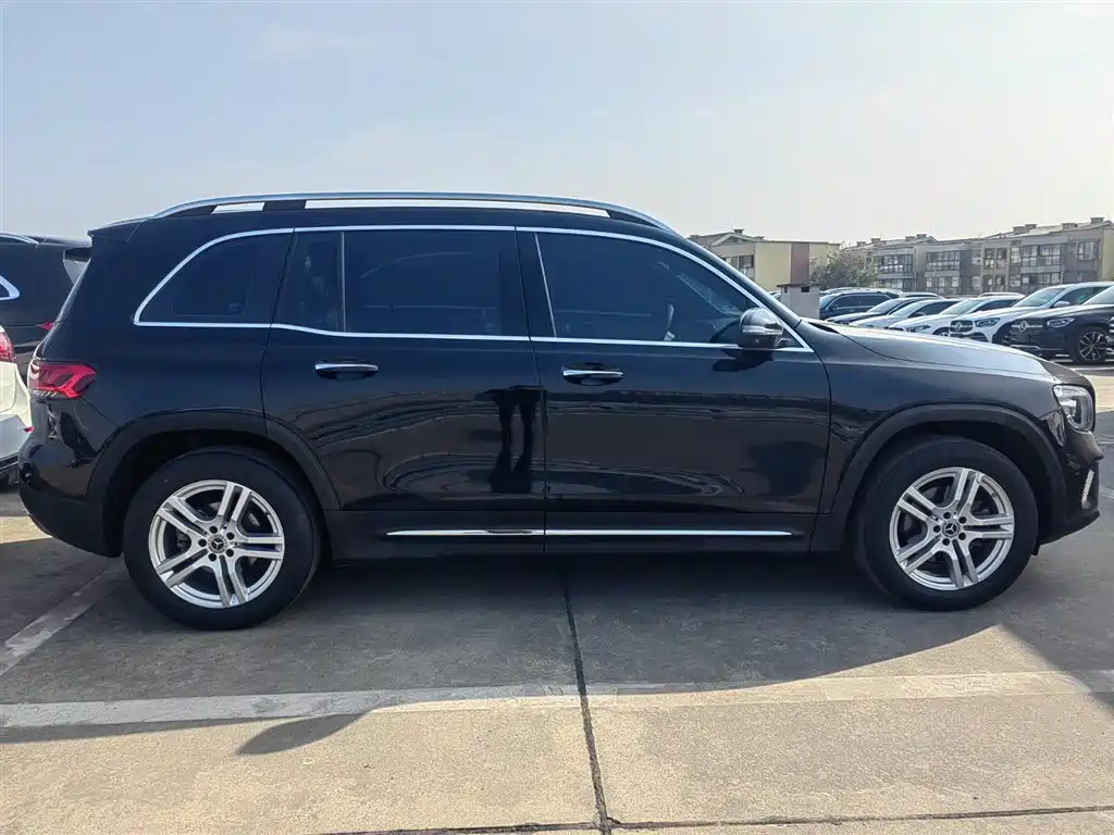 MERCEDES BENZ GLB 2022