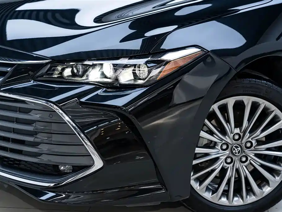 TOYOTA AVALON 2022