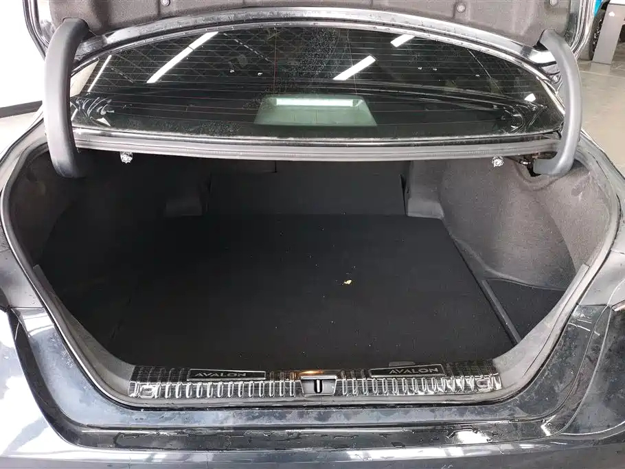 TOYOTA AVALON 2021