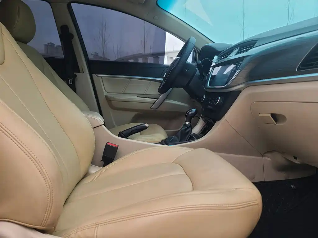 GEELY AUTO EMGRAND 2018
