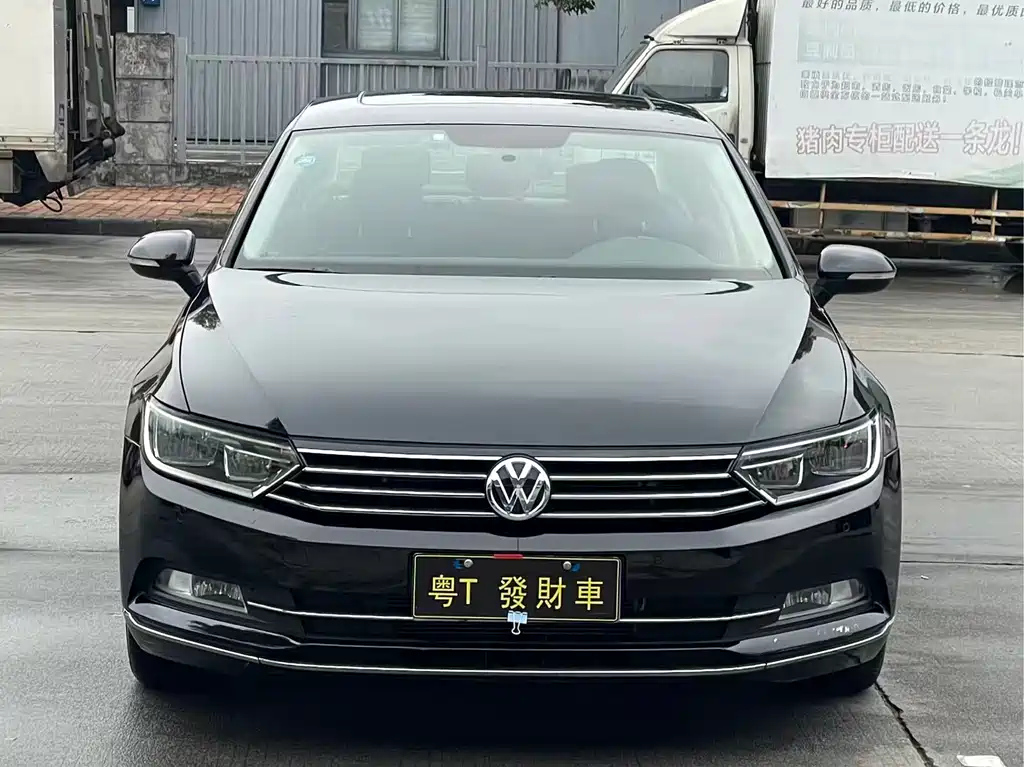 VOLKSWAGEN MAGOTAN 2017