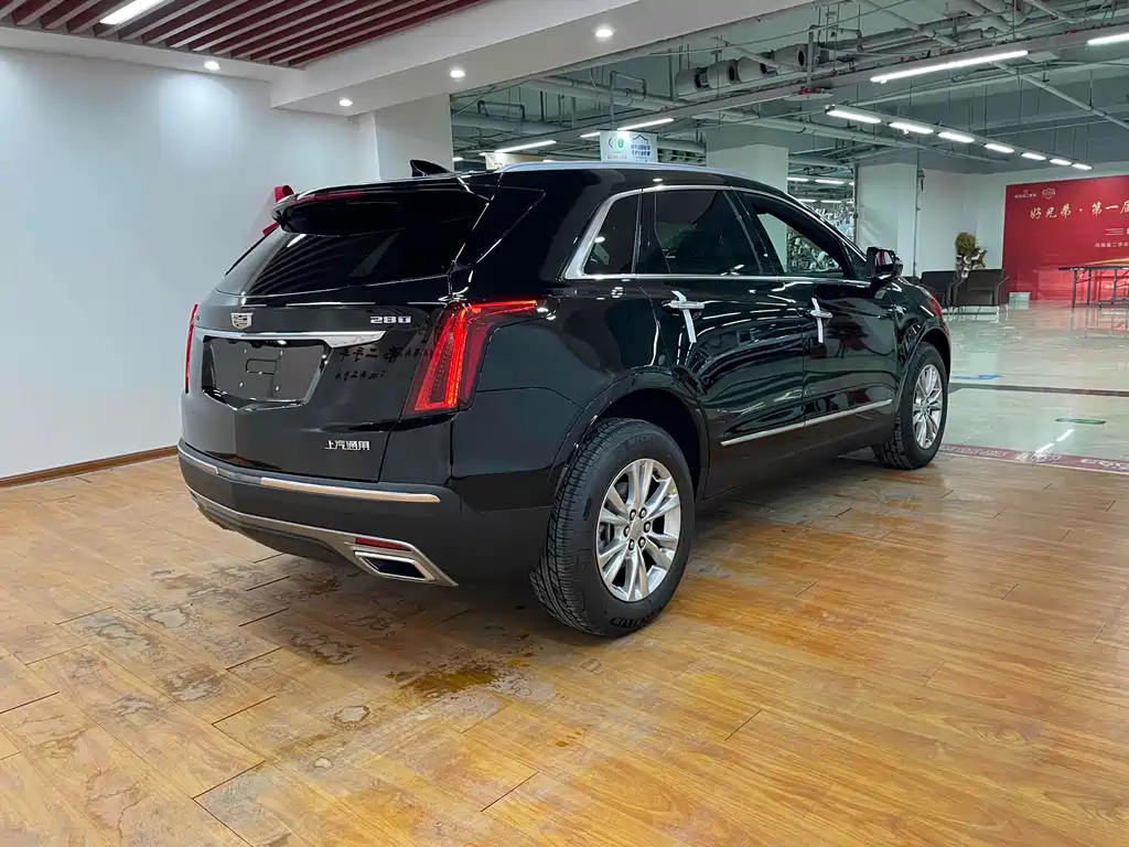 CADILLAC XT5 2024