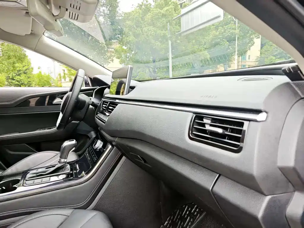 HONGQI H5 2019