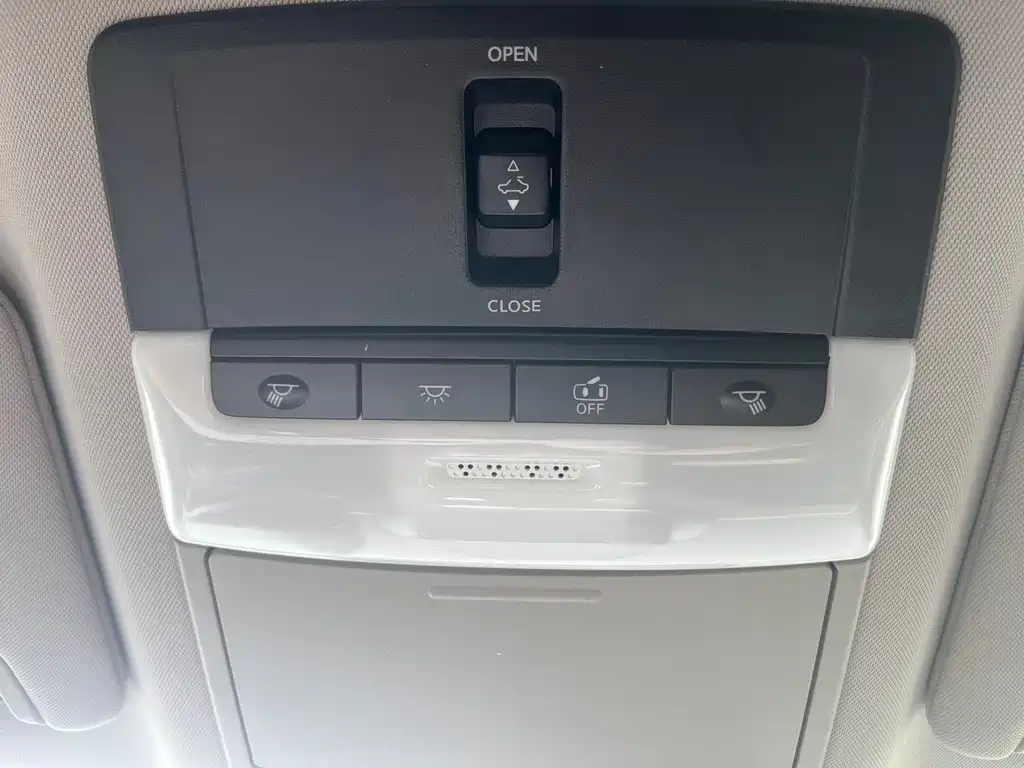 NISSAN TEANA 2021