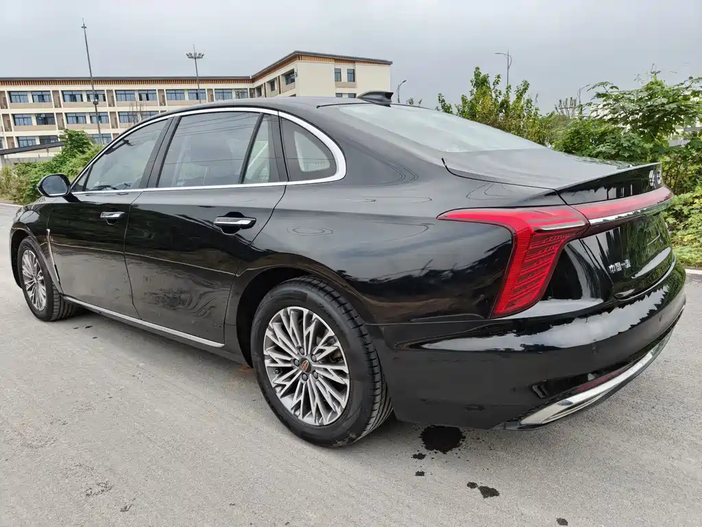 HONGQI H5 2024