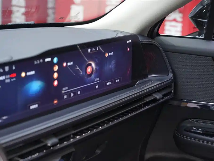 LINCOLN ADVENTURER 2024