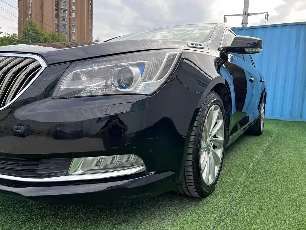 BUICK LACROSSE 2013