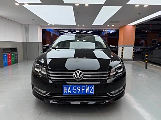 VOLKSWAGEN PASSAT 2013