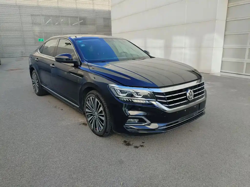 VOLKSWAGEN PASSAT 2019
