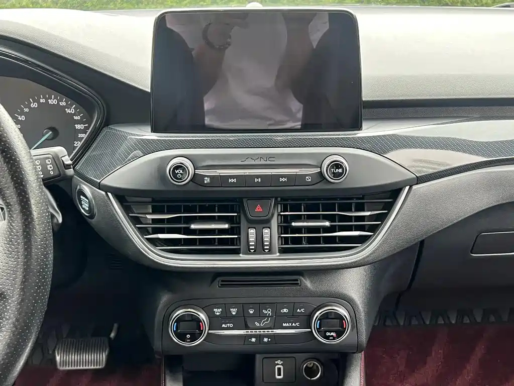 FORD FOCUS 2020
