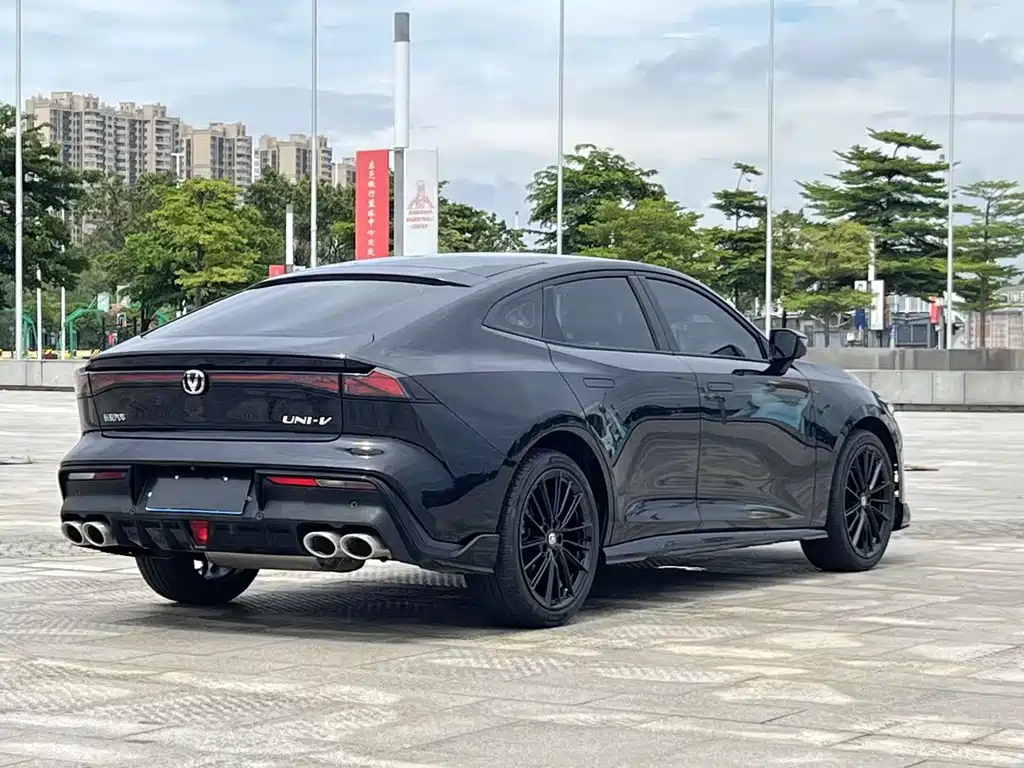 CHANGAN UNI-V 2023