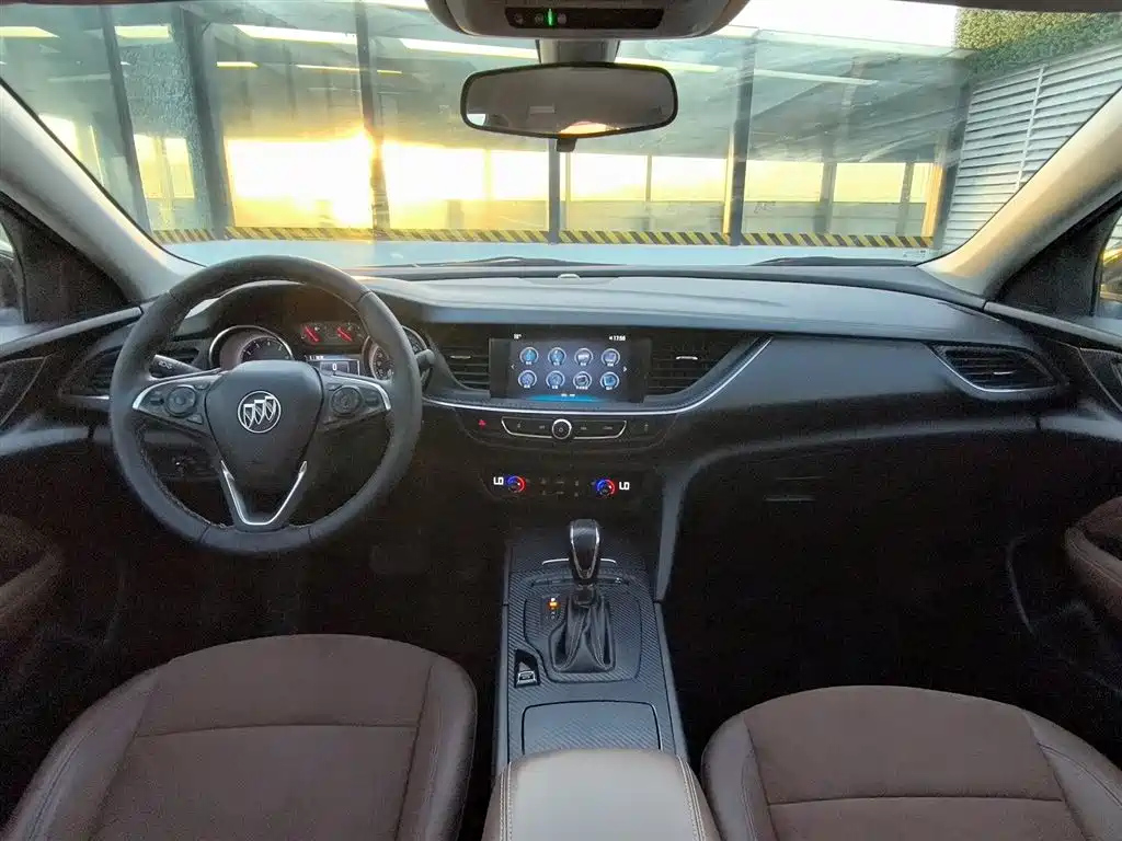 BUICK REGAL 2019