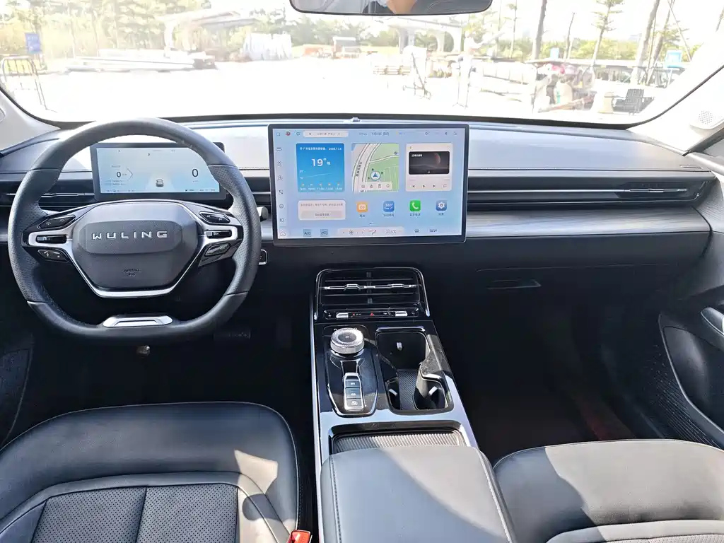 SGMW WULING STARLIGHT 2024