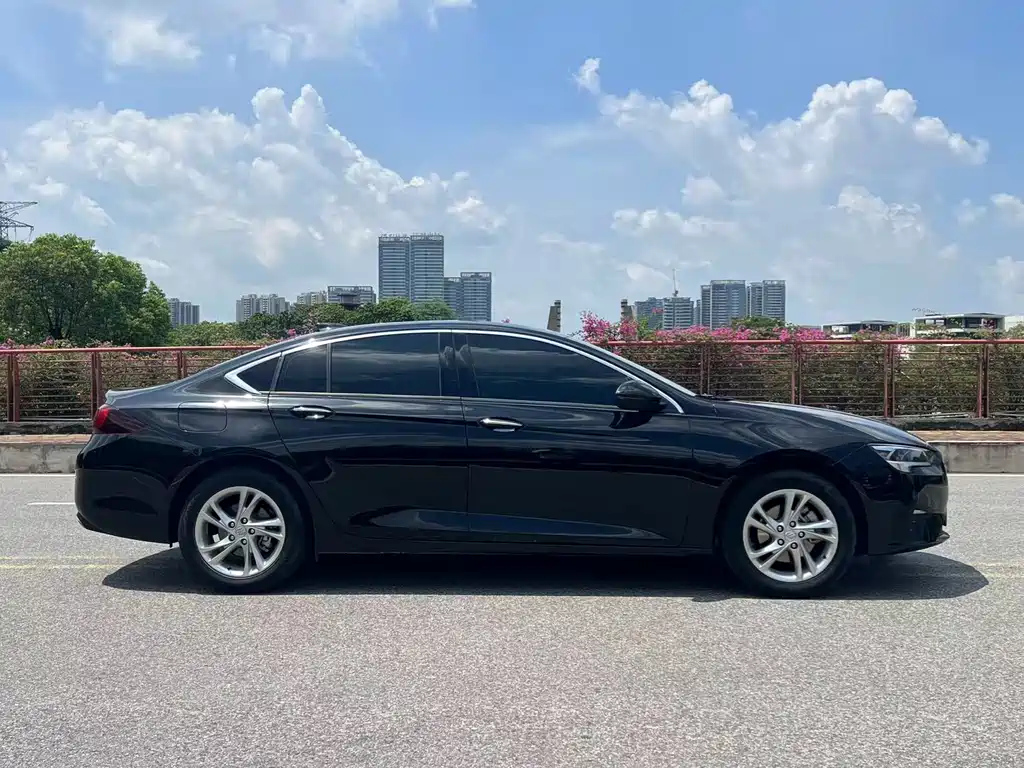 BUICK REGAL 2022