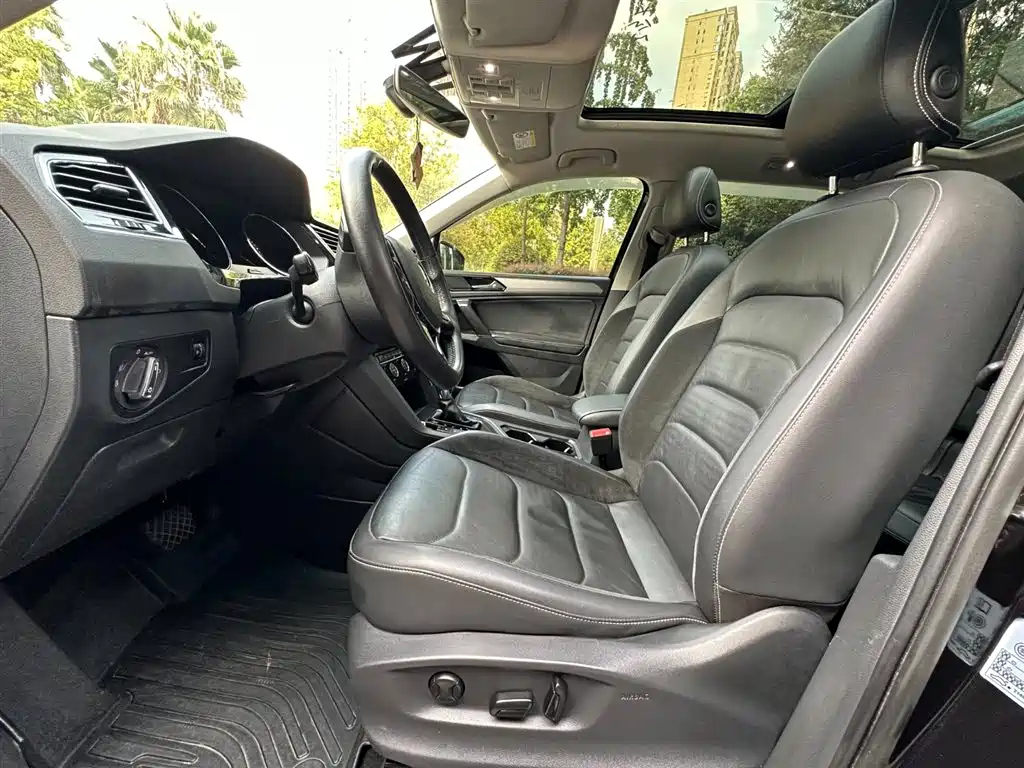 VOLKSWAGEN TIGUAN L 2017