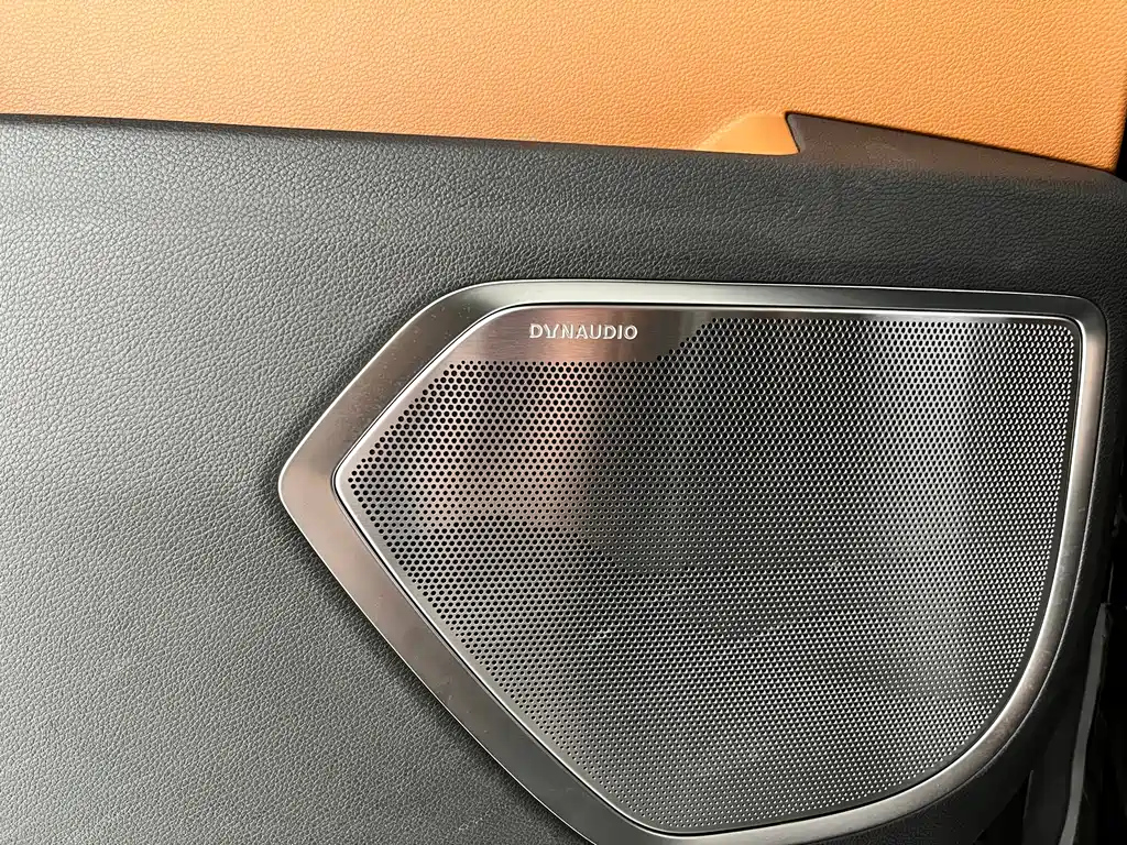 HONGQI HQ9 2022