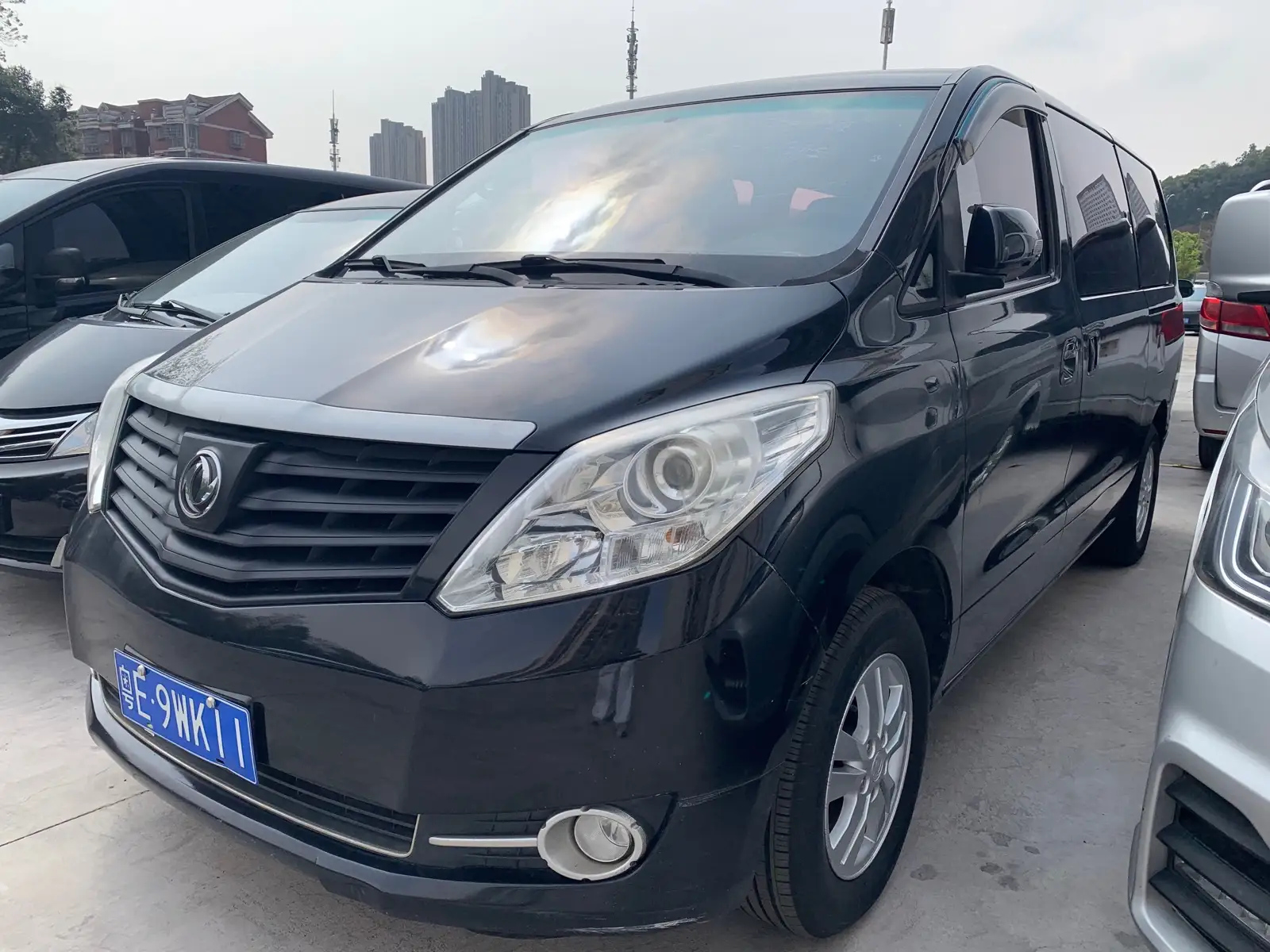 DONGFENG FORTHING CM7