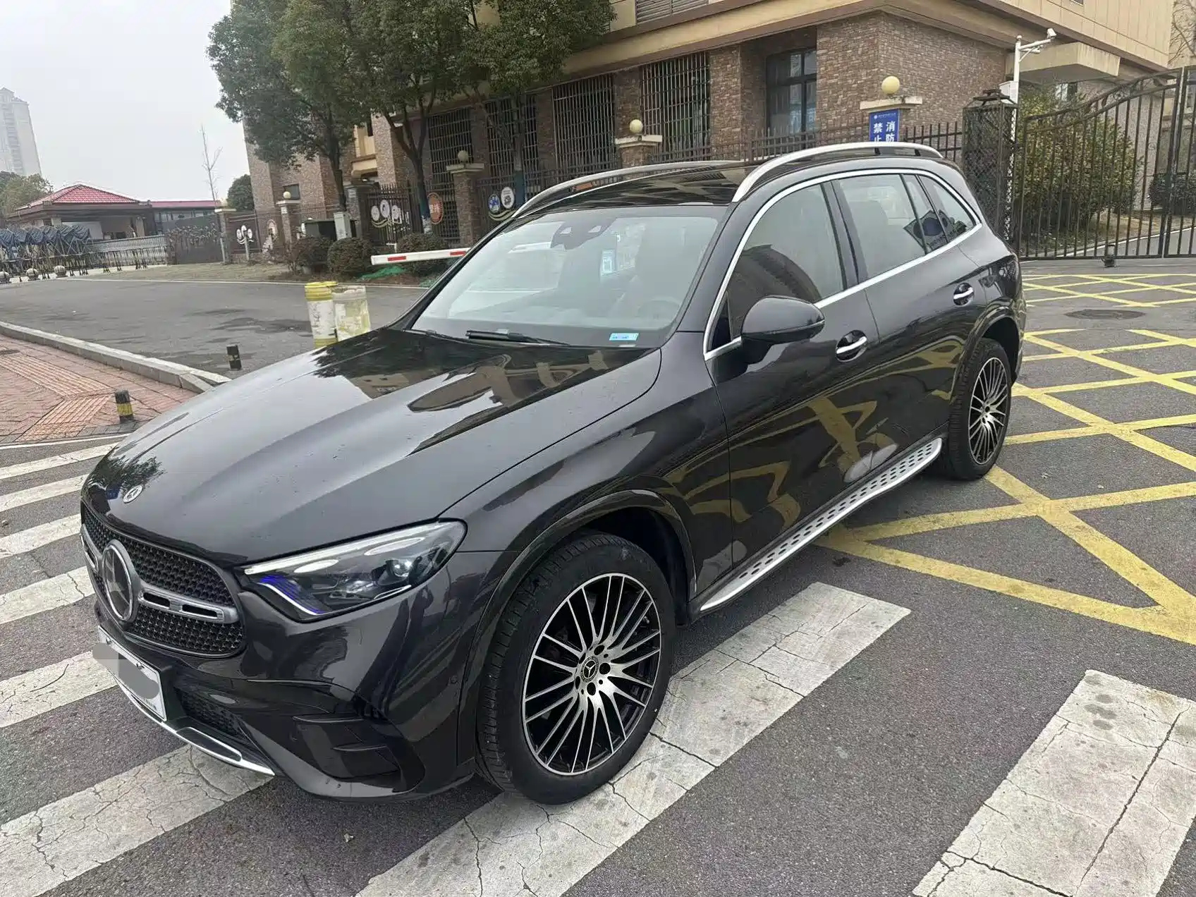 MERCEDES BENZ GLC