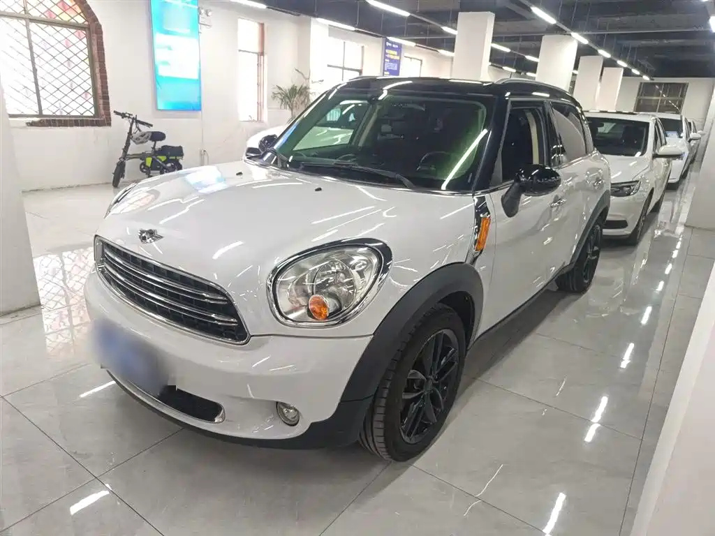 MINI COUNTRYMAN