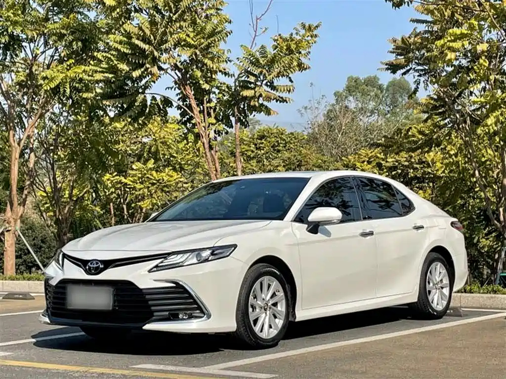 TOYOTA CAMRY