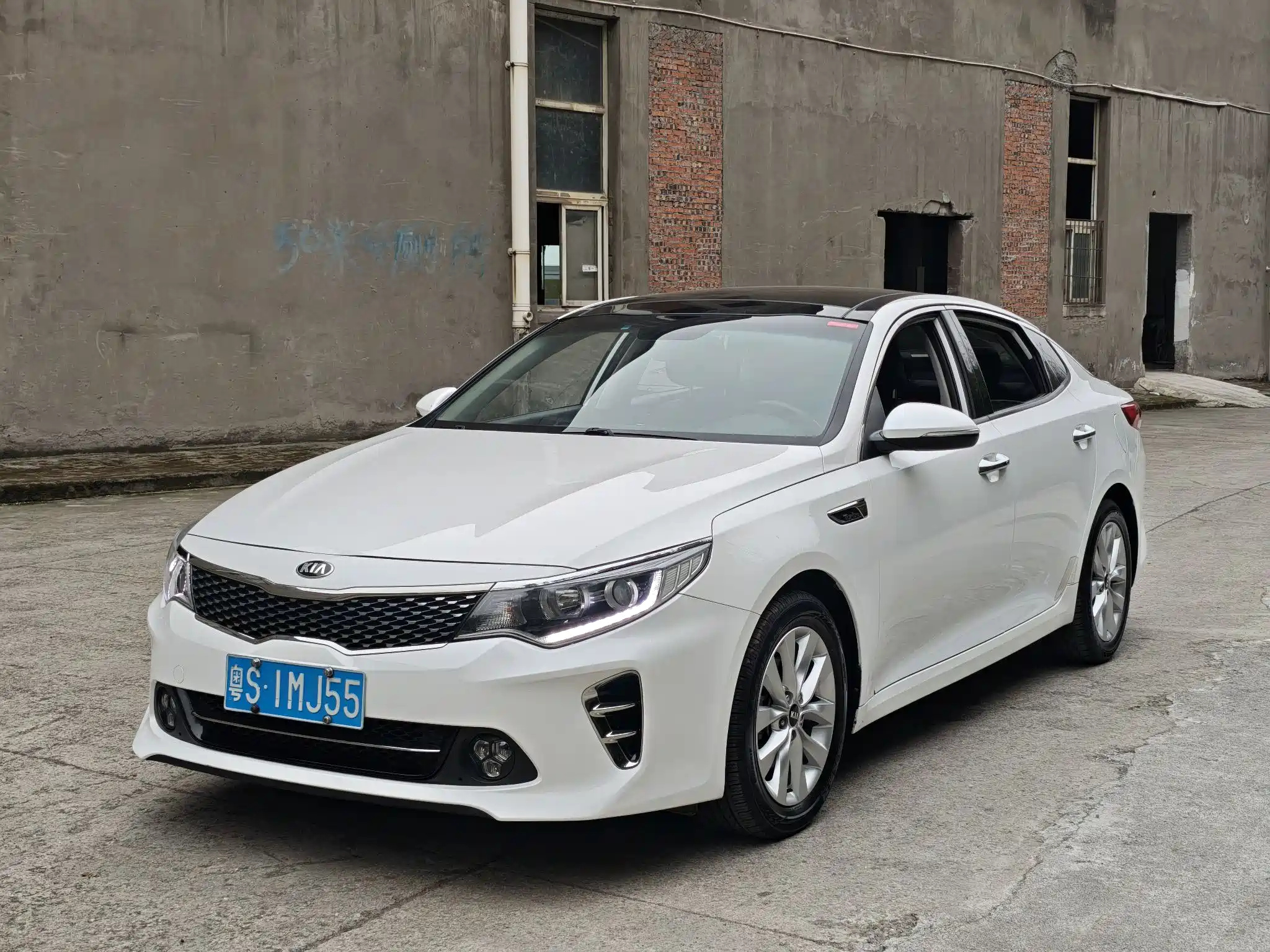 KIA K5