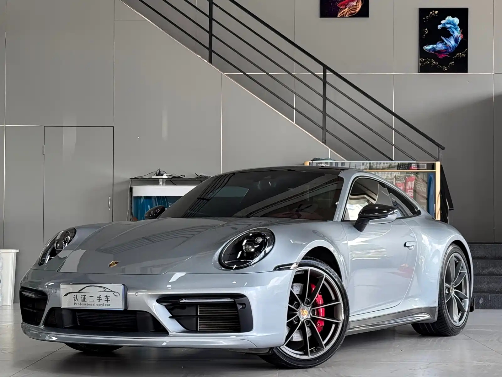 PORSCHE 911
