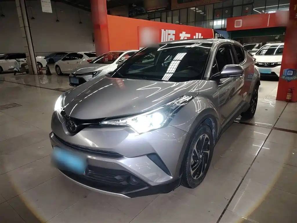 TOYOTA IZOA 2020