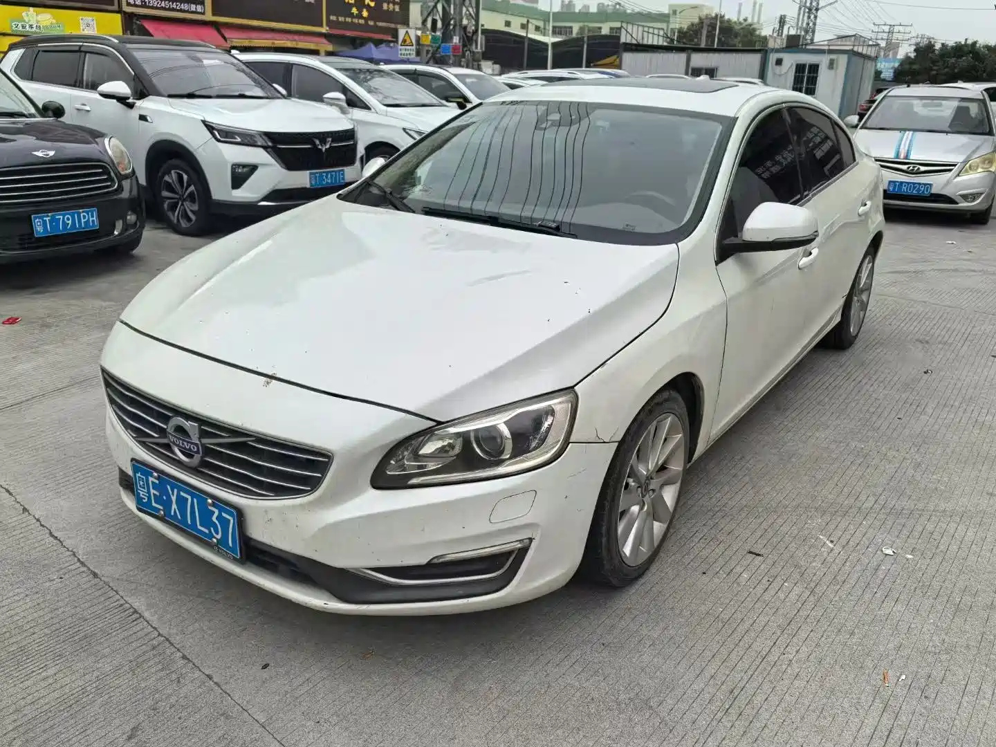 VOLVO S60 2015