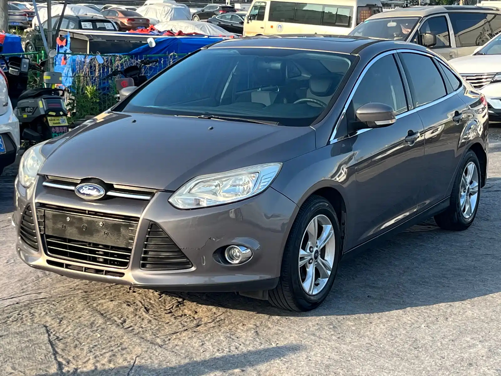 FORD FOCUS 2012