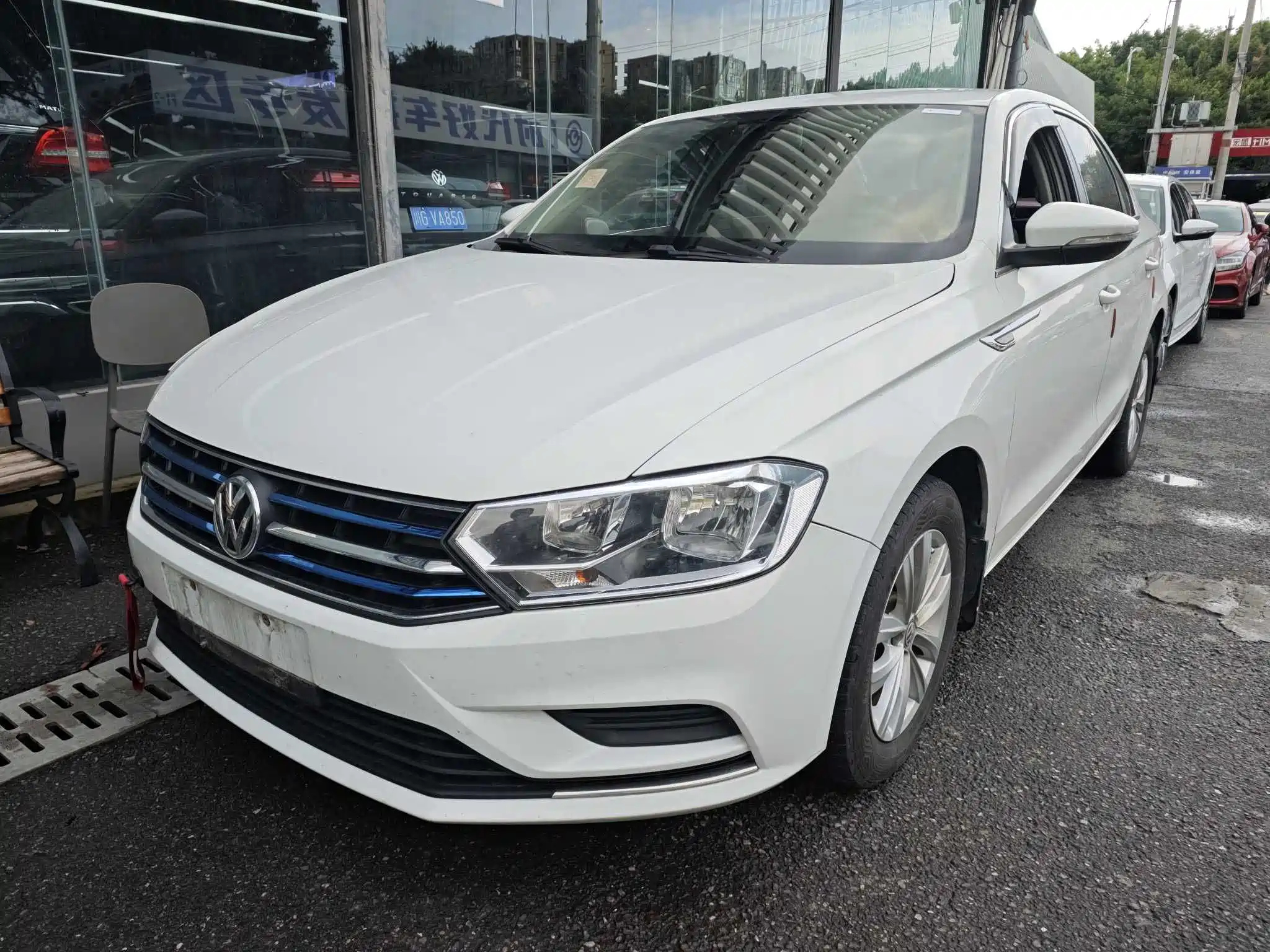 VOLKSWAGEN BORA 2016
