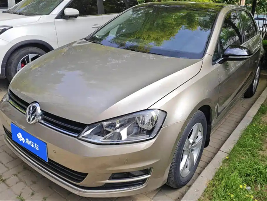 VOLKSWAGEN GOLF 2016