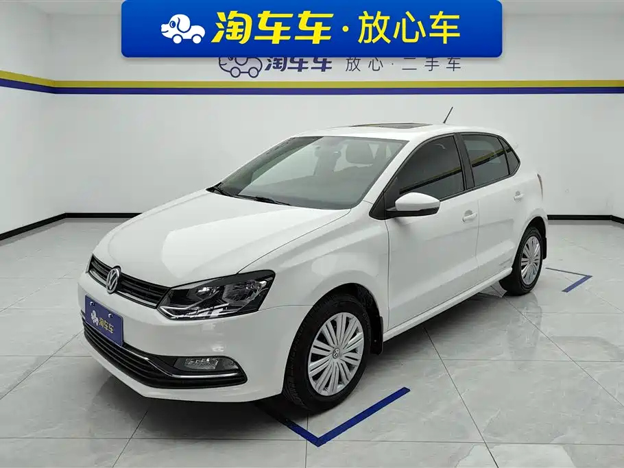 VOLKSWAGEN POLO 2016