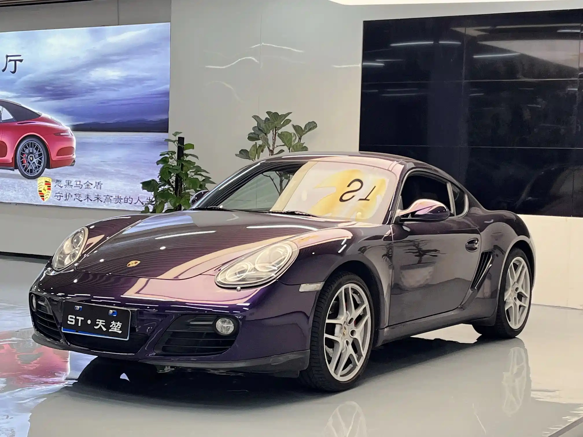 PORSCHE CAYMAN 2012