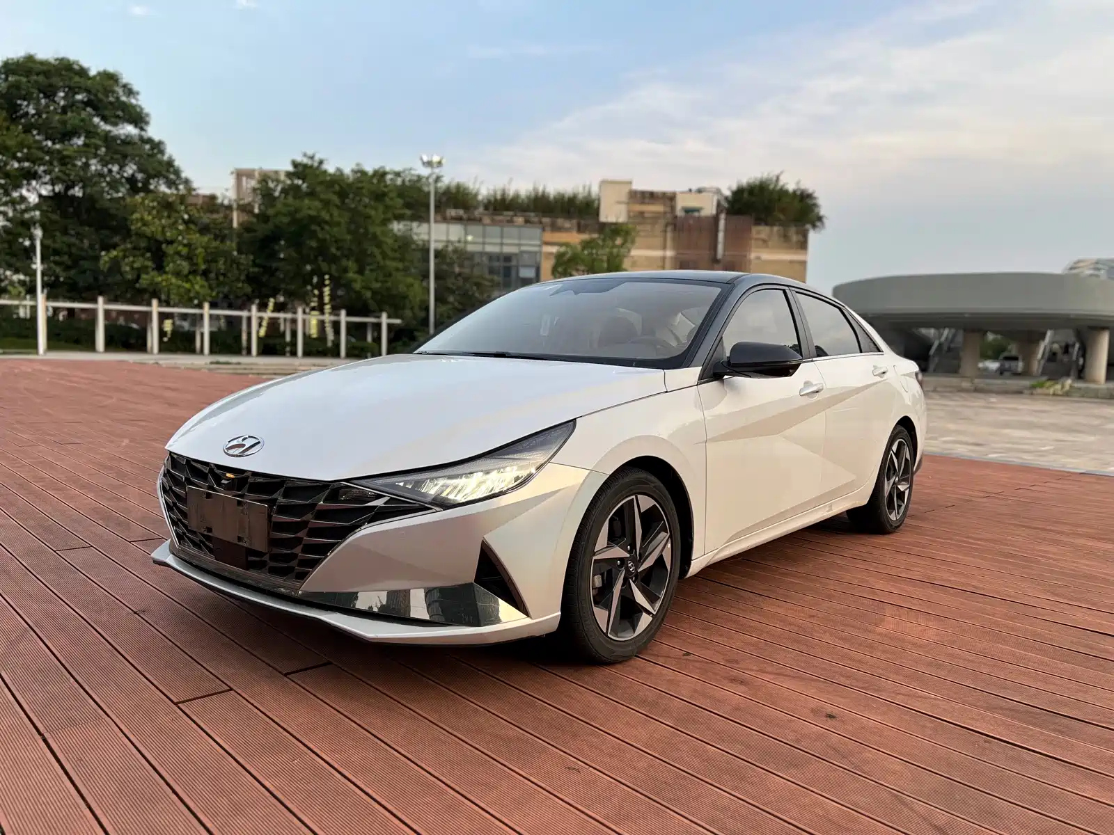 HYUNDAI ELANTRA 2022