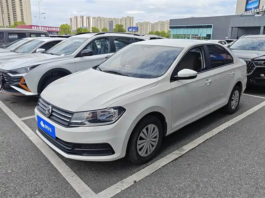 VOLKSWAGEN SANTANA 2021