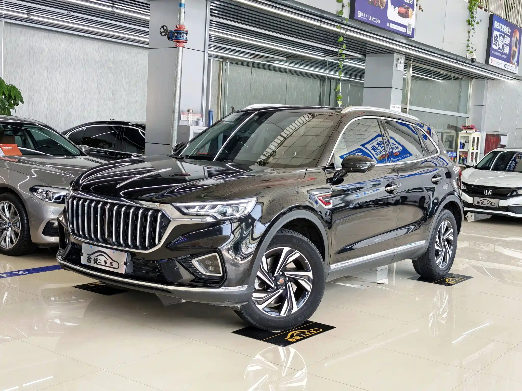 HONGQI HS5 2022